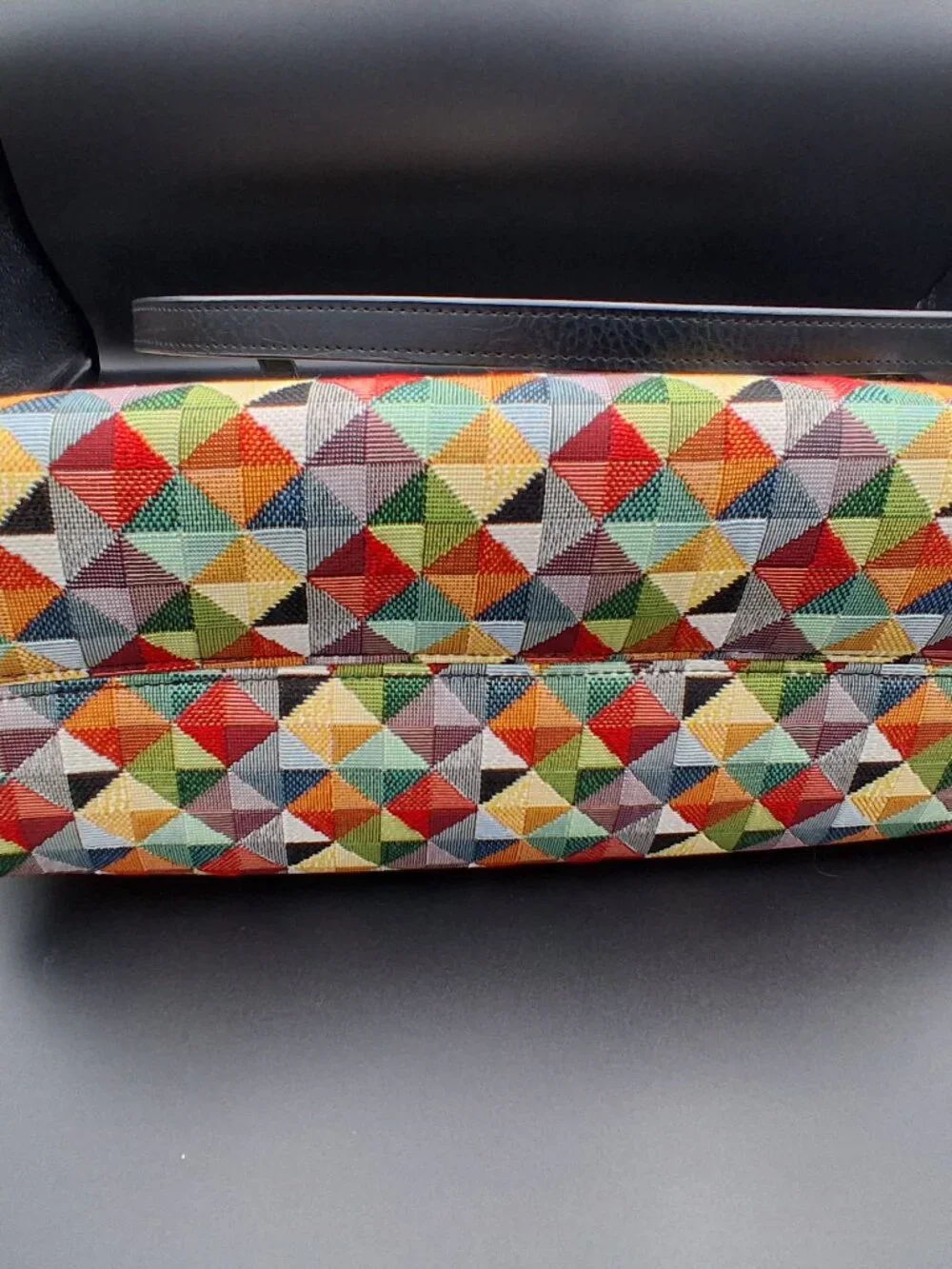 Signare Coll-Mtri Multicolor Triangle College/Shoulder Tote Bag. Tapestry Design